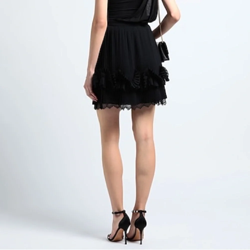 Burberry Black Lace Trim Ruffled Pleated Mini Skirt - Picture 3 of 10